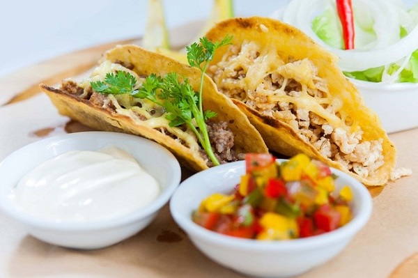 C&aacute;ch l&agrave;m taco đơn giản tại nh&agrave;